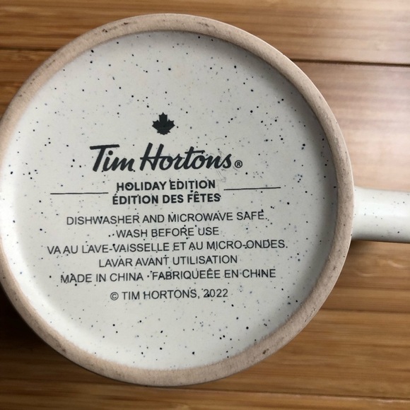 Tim Horton’s 2021 and 2022 Limited Edition Christmas Holiday Mugs - Picture 8 of 11